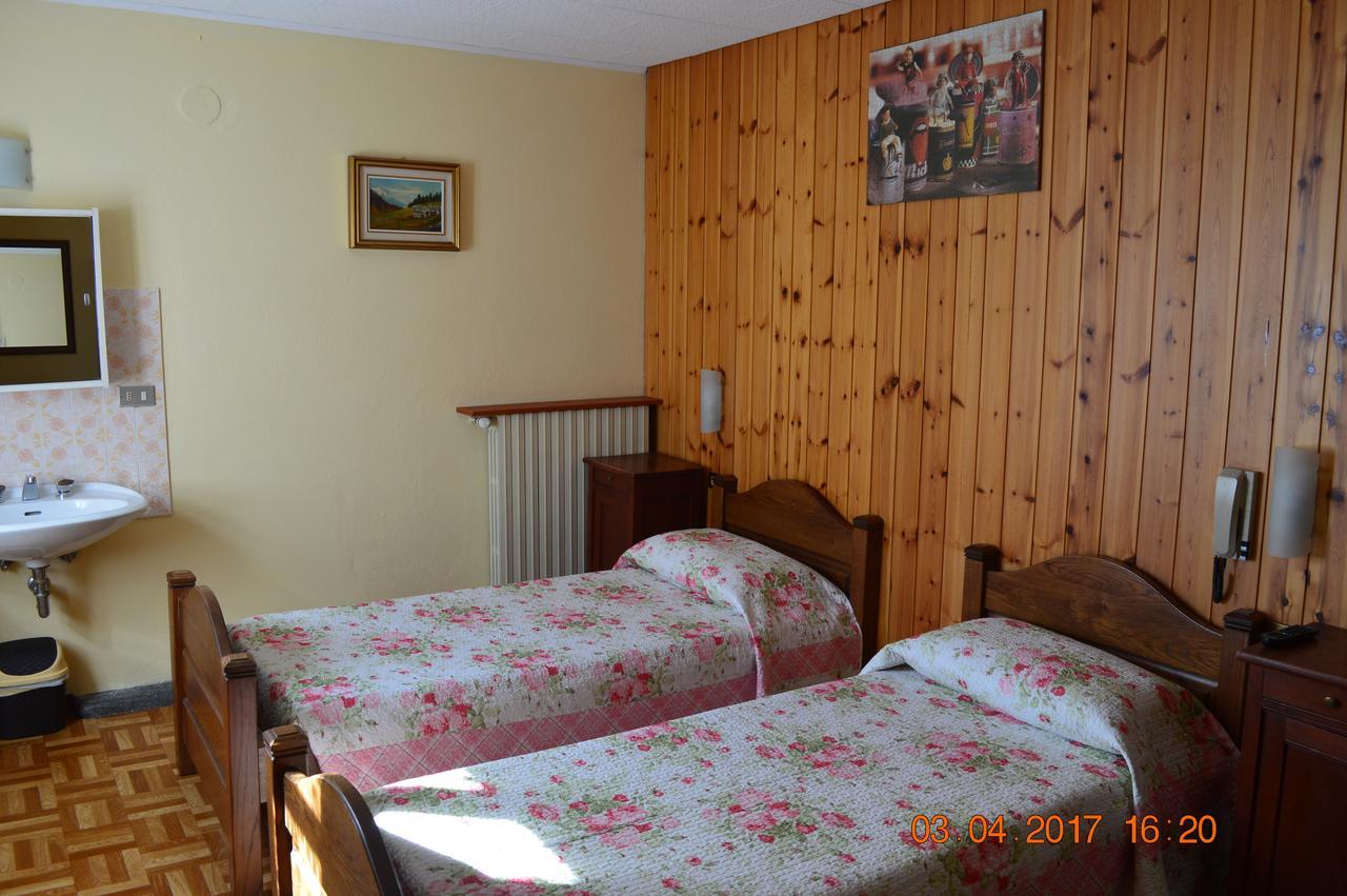 Albergo Ramo Verde Malesco Buitenkant foto